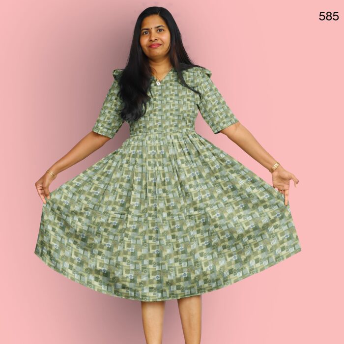 585__blomma_set004_casualwear_front__2025-8-15-12-35-15__4096X4096