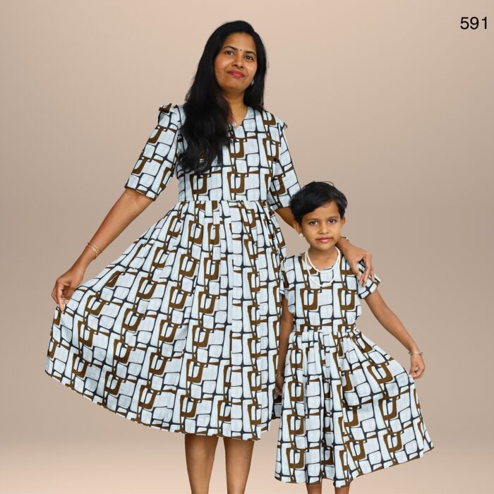 591__blomma_set002_casualwear_front__2025-8-16-16-36-44__4096X4096