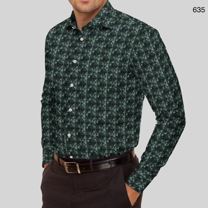 COUPLE - 635 - Image 2