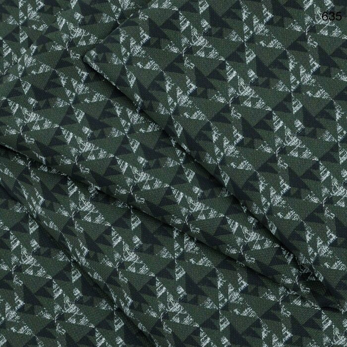 COUPLE - 635 - Image 4