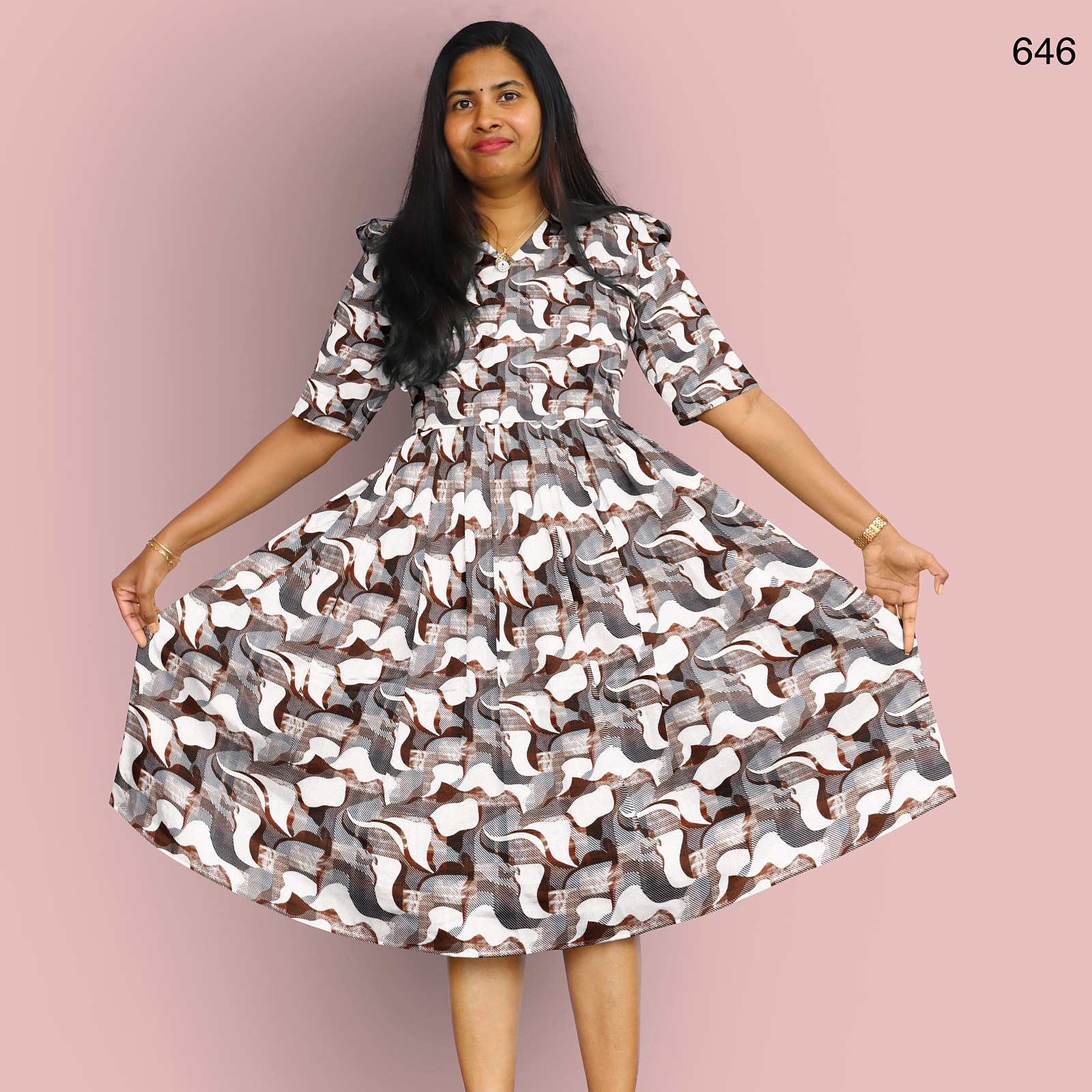 646__blomma_set004_casualwear_front_singleslot__2025-12-2-16-53-32__4096X4096 MAXI & FEEDING MAXI - 646 - Image 1