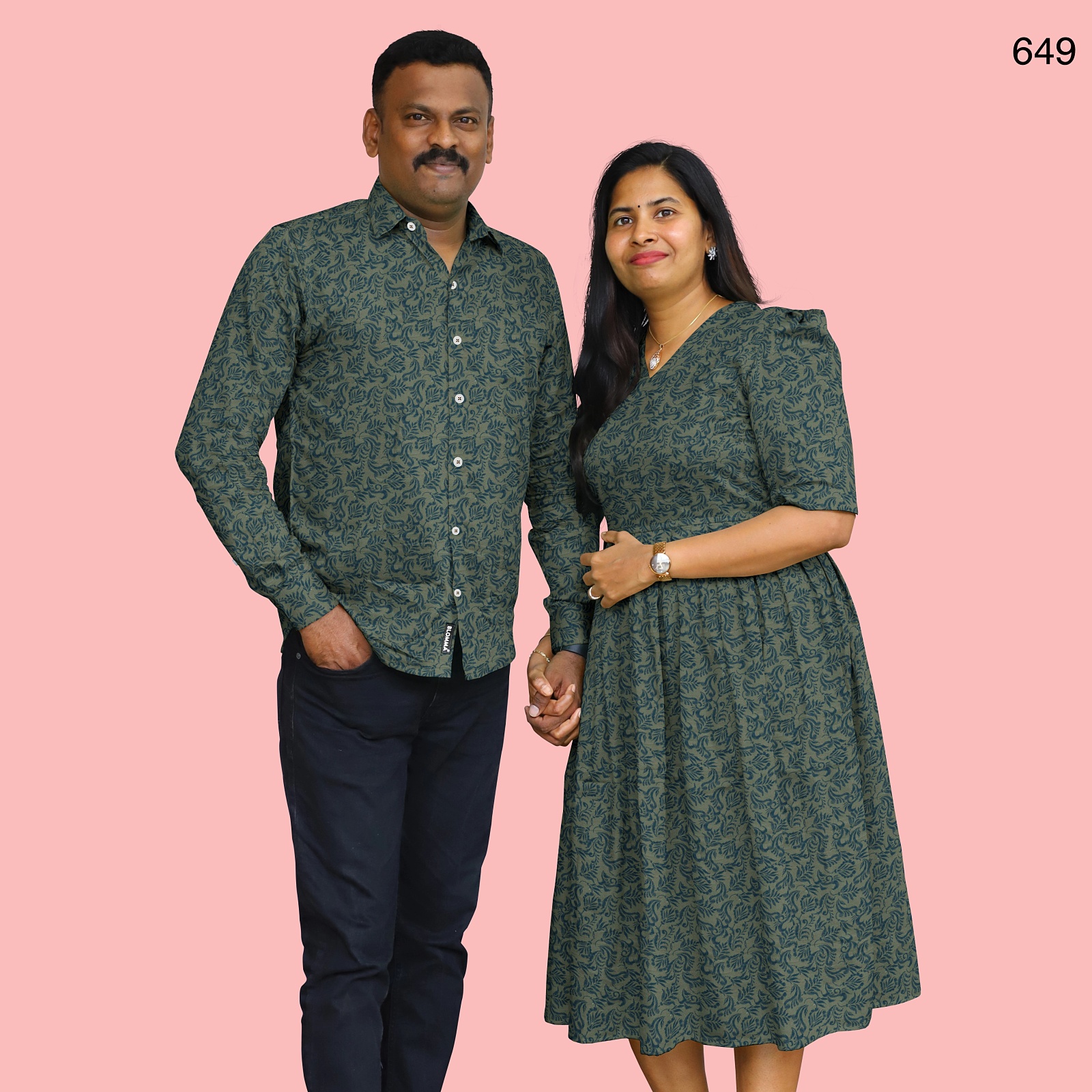 649__blomma_testing__2025-12-2-16-0-46__4096X4096 COUPLE - 649 - Image 1