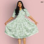 COUPLE - 652 - Image 2