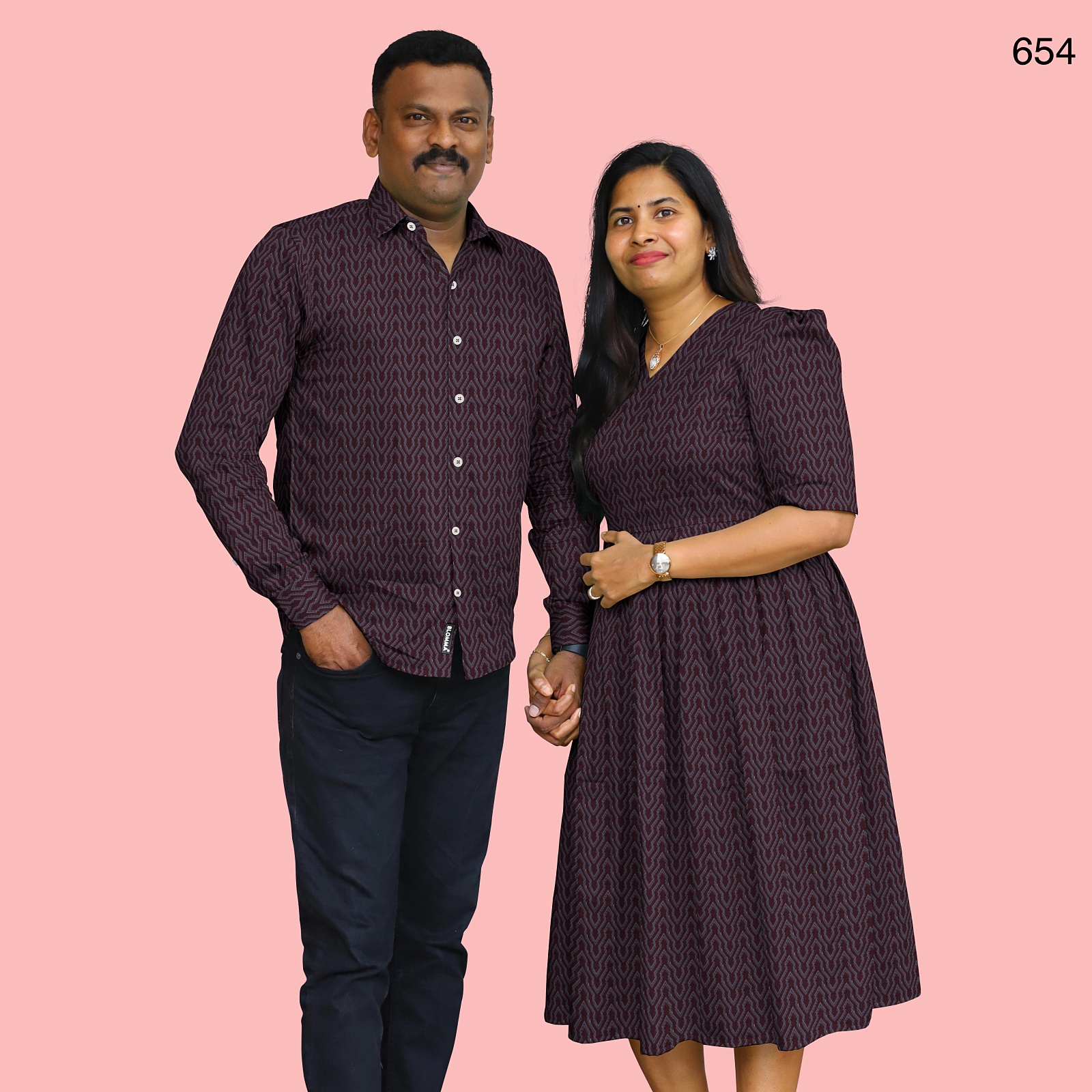 654__blomma_testing__2025-12-2-16-0-19__4096X4096 COUPLE - 654 - Image 1