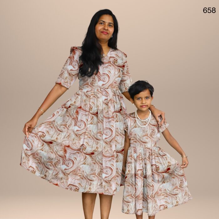 FAMILY WEAR - 658 - Image 3