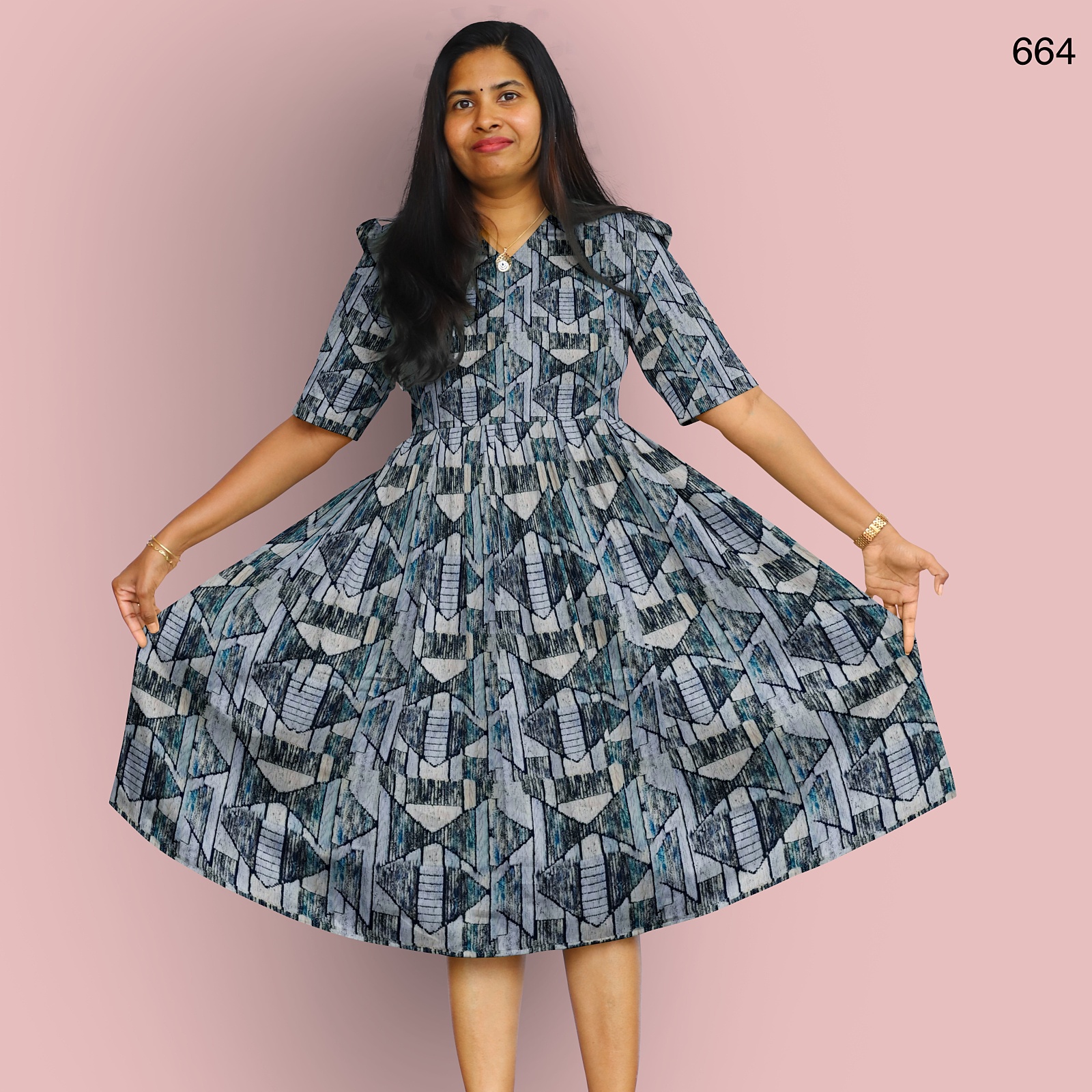 664__blomma_set004_casualwear_front_singleslot__2025-12-2-16-51-37__4096X4096 MAXI & FEEDING MAXI - 664 - Image 1