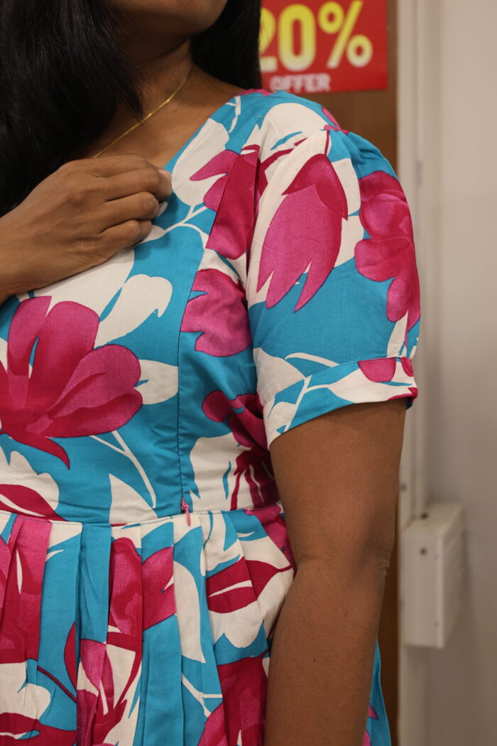 Floral Breeze Feeding Maxi M021 - Image 4